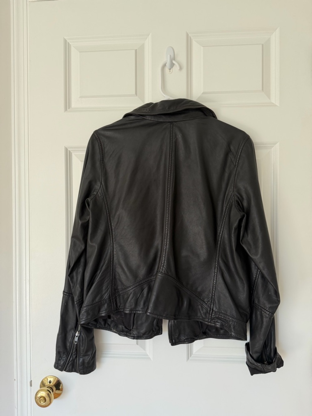 Leather jacket - Picture 5 of 6